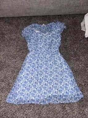 Monteau Blue and White Floral Short-Sleeve Dress